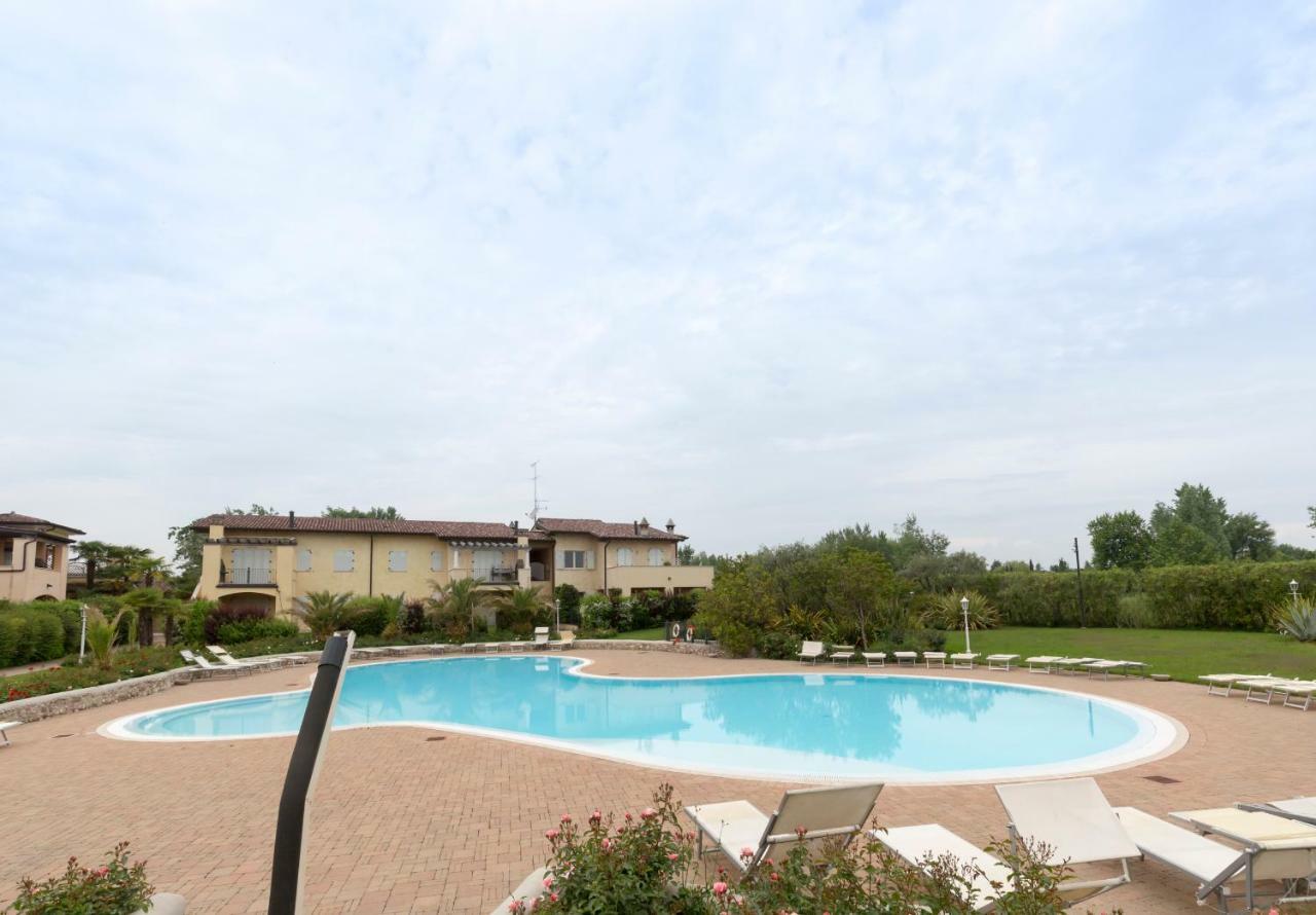 Appartamento Il Giardino di Laura - Sirmione Esterno foto