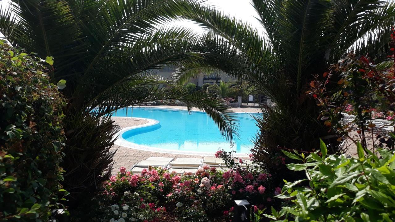 Appartamento Il Giardino di Laura - Sirmione Esterno foto